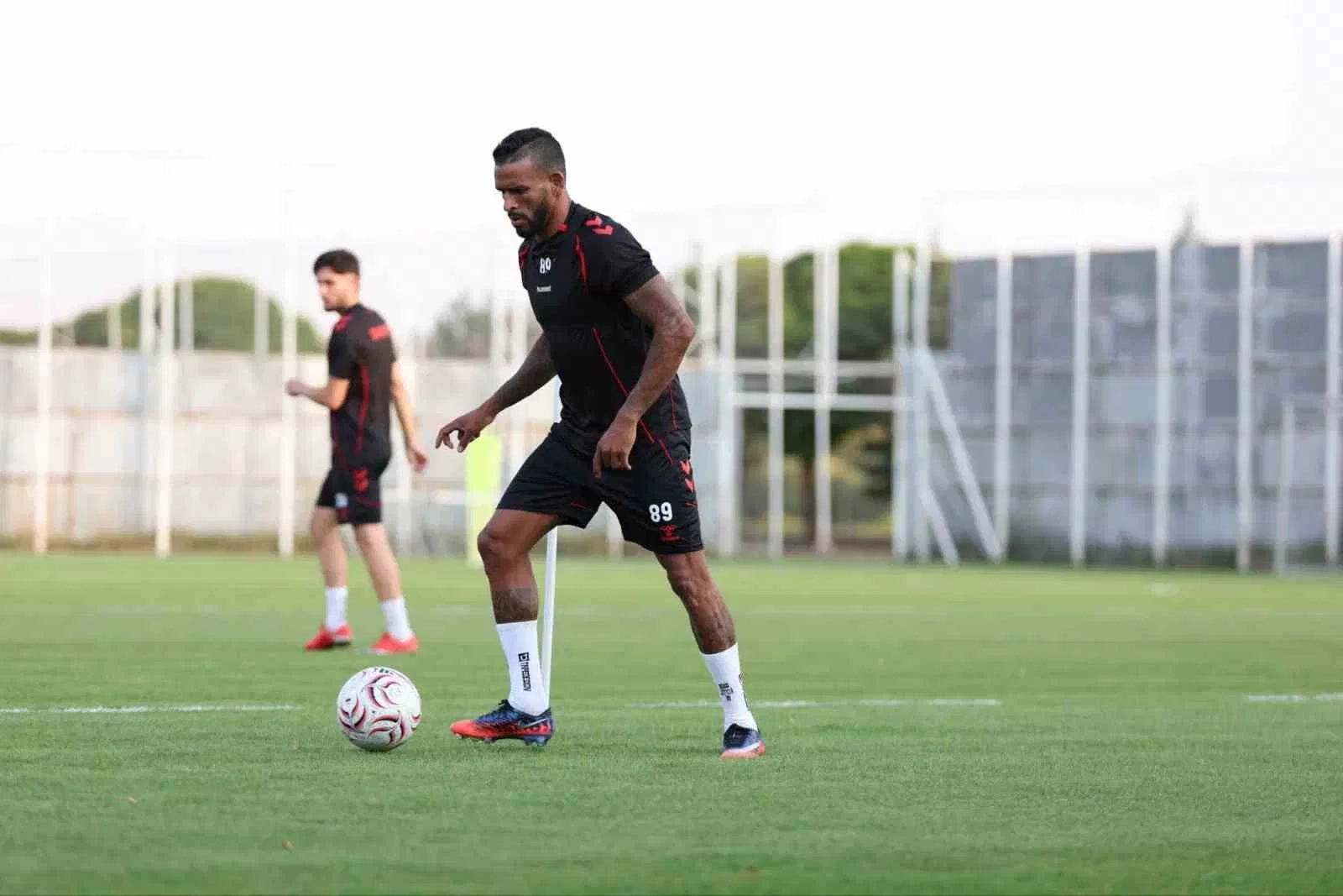 Sivasspor, Manisa FK maçına özel taktiklerle hazırlanıyor