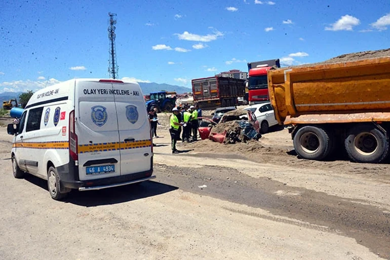 Freni boşalan kamyon dehşeti yaşattı: 7 araç etkilendi