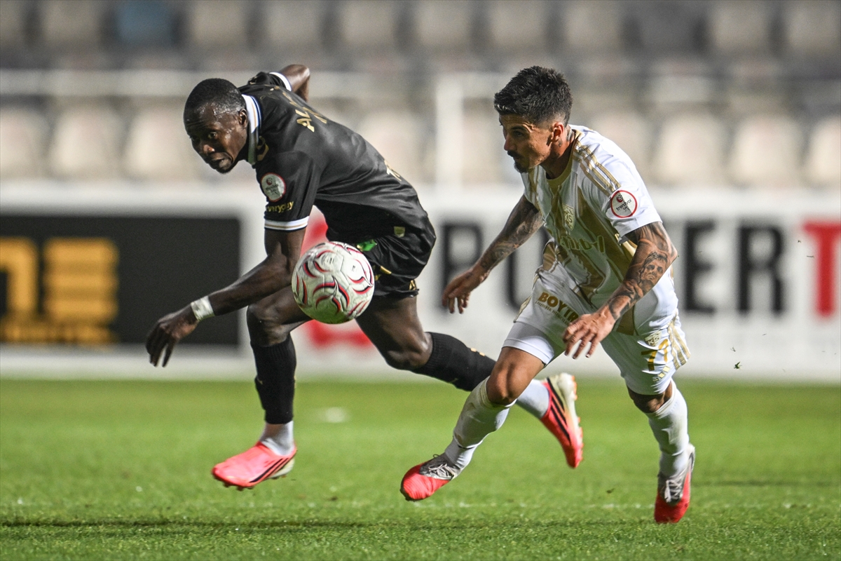 Kayserispor, Iğdır FK'yı mağlup ederek 3'te 3 yaptı