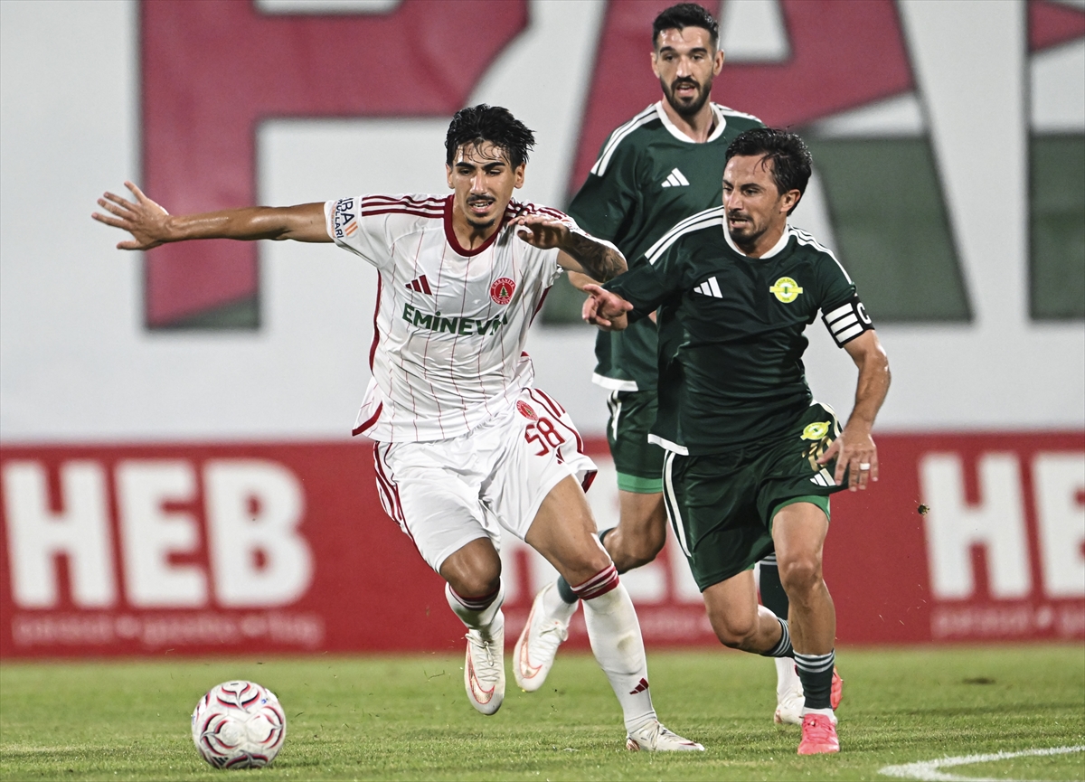 Ümraniyespor ve Erokspor 1-1 berabere kaldı