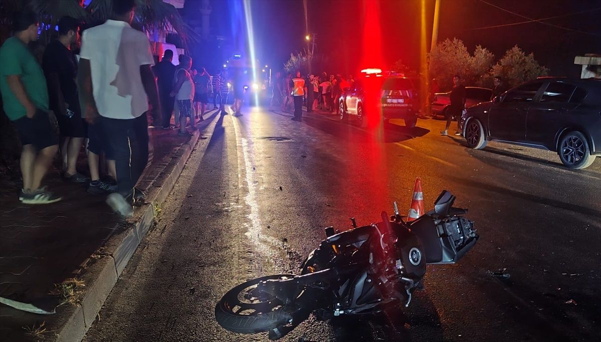 Alanya'da otomobil-motosiklet çarpışmasında bir kişi öldü