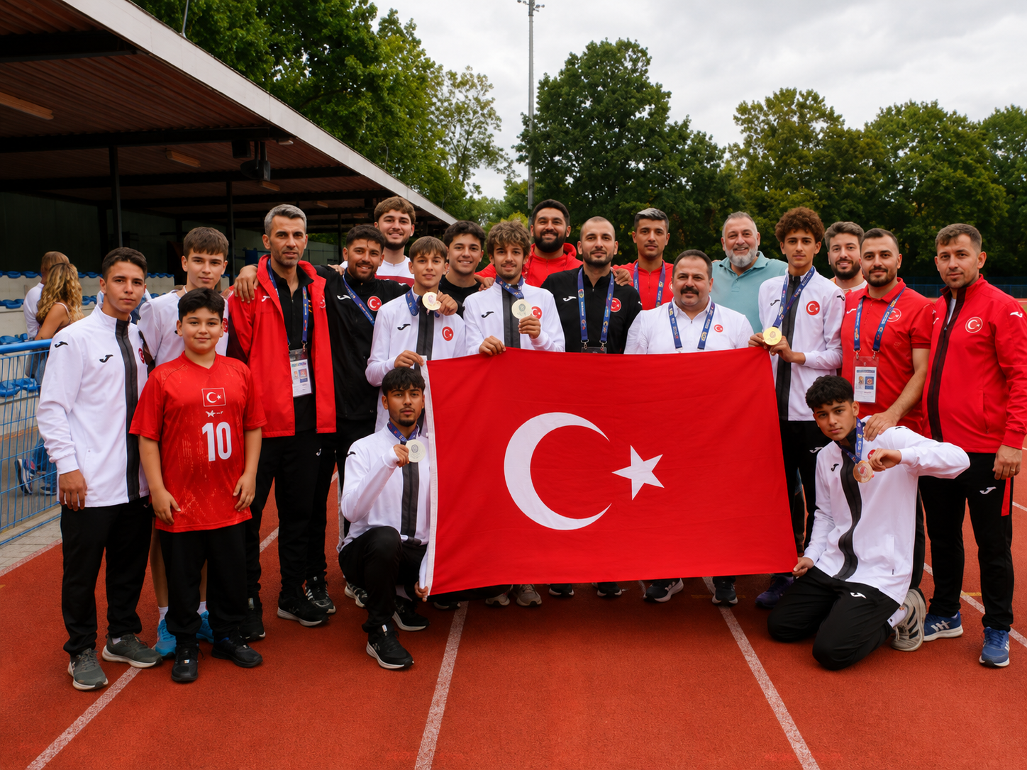 Türkiye madalya yağmuruna tuttu: 33 madalya ile döndü