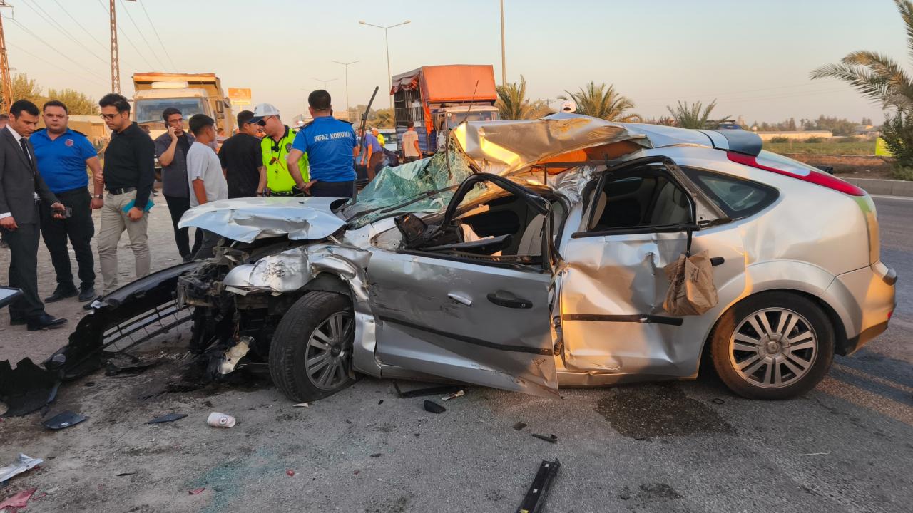 Adana'da korkutucu kaza: 2 kişi yaralandı