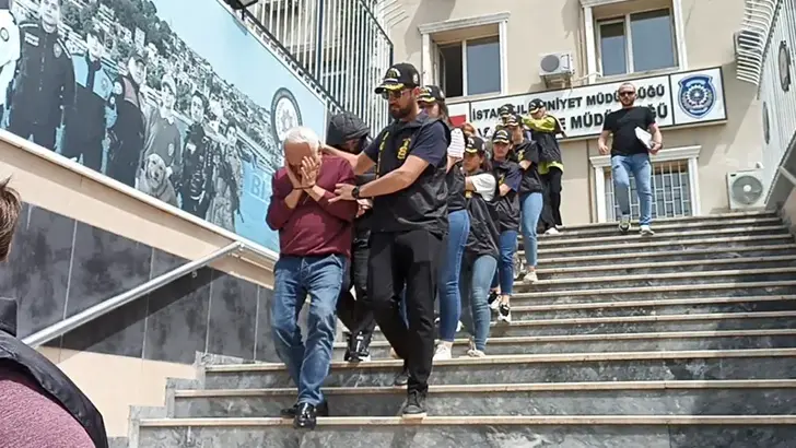 İstanbul'da fuhşa aracılık eden şebeke çökertildi: 6 gözaltı