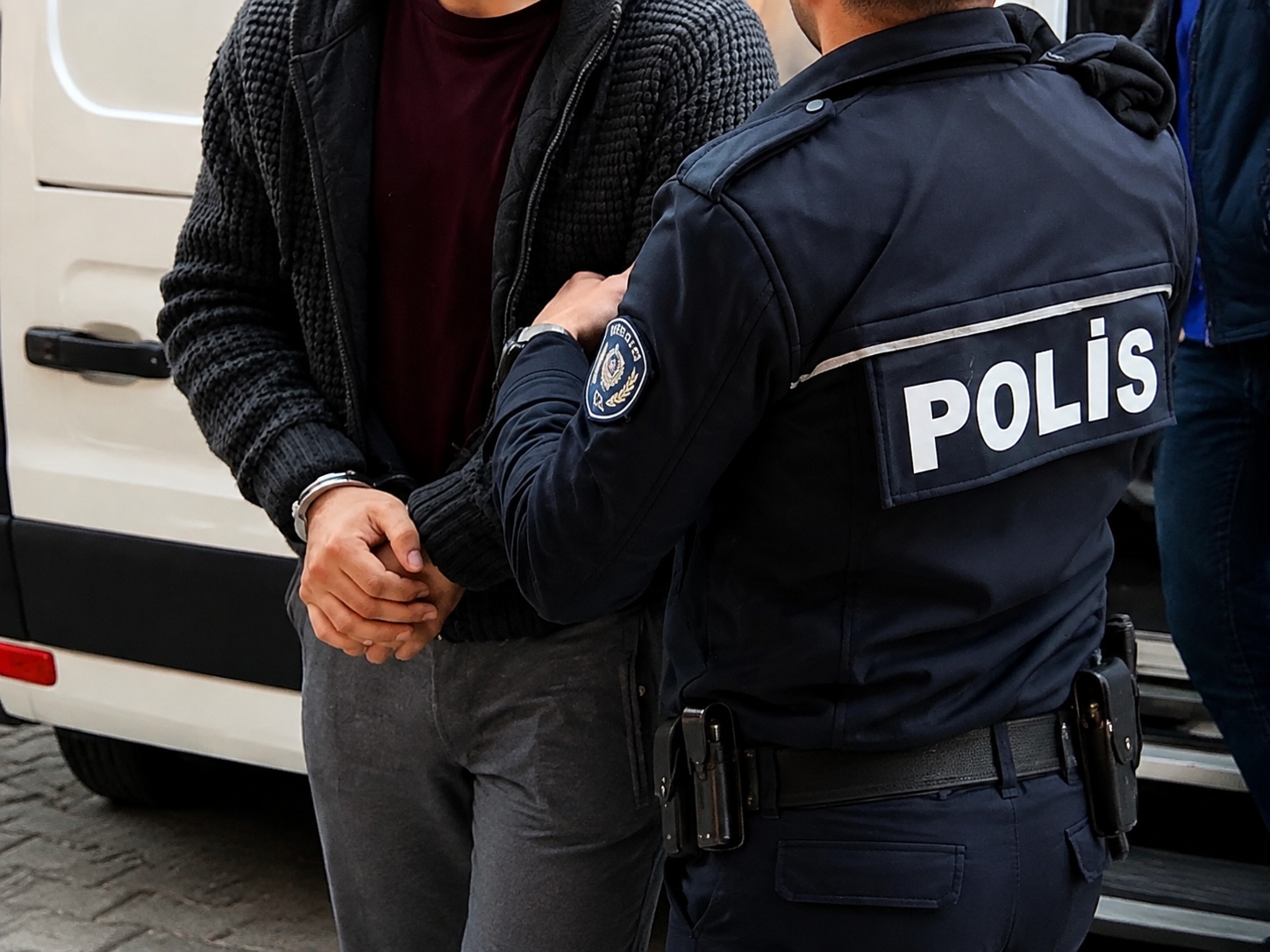 Sahte daire ilanıyla milyonluk vurgun: 13 gözaltı