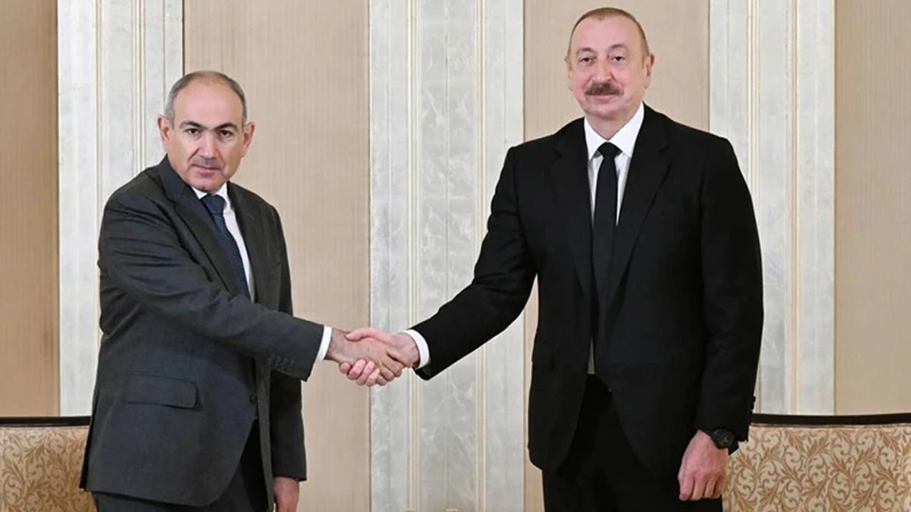 Azerbaycan ve Ermenistan enerji ve elektrik ticareti için masaya oturdu