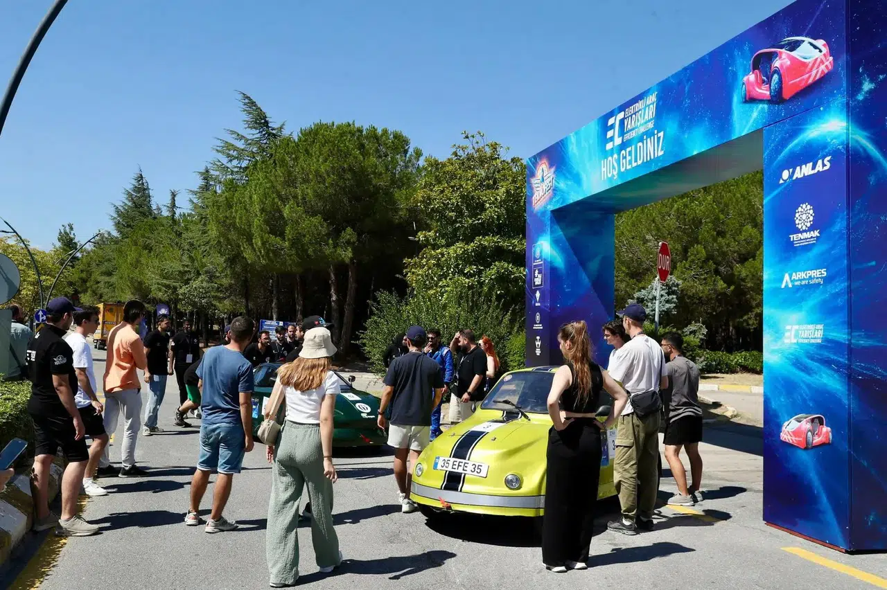 TÜBİTAK rekor katılımla TEKNOFEST'i açıyor