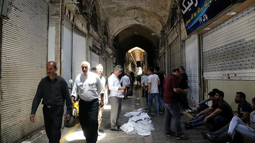 İran halkı yaptırımları konuşuyor: Ekonomik kaos kapıda mı?
