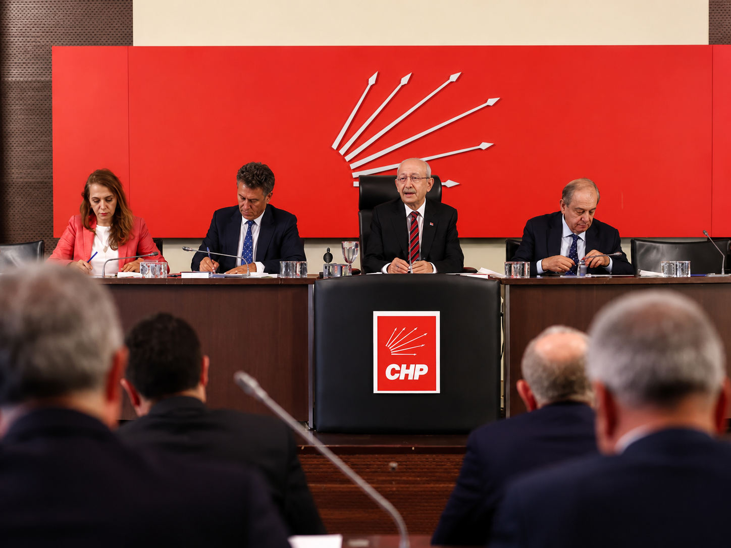 CHP’de YENİ Parti depremi: 50 isim YDK’ye sevk edildi