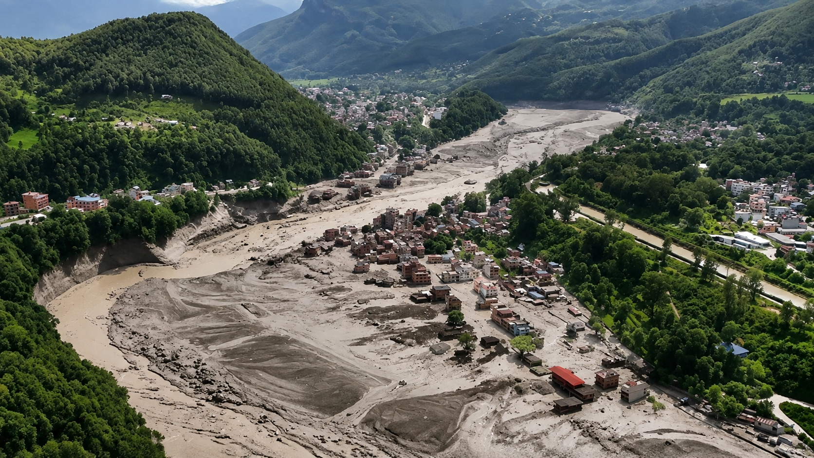 Nepal'de felaketin bilançosu ağırlaşıyor: Can kaybı 157'ye ulaştı, yüzlerce kişi kayıp!