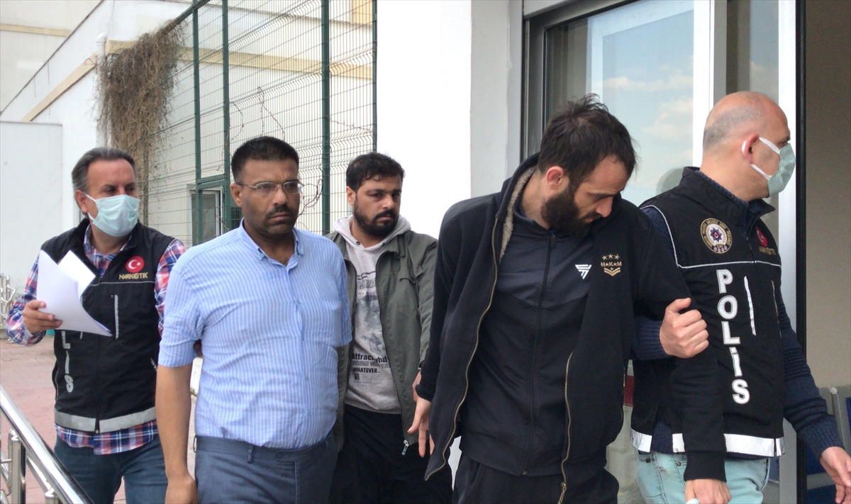Adana'da uyuşturucu operasyonu: Üç kişi gözaltına alındı