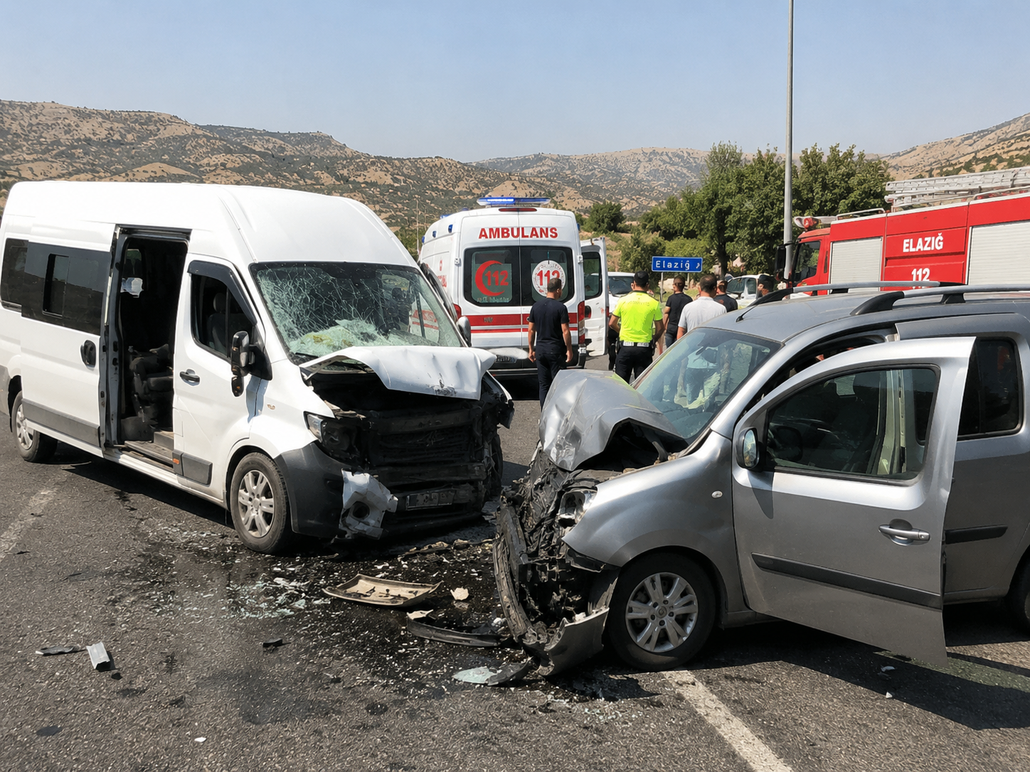 Elazığ'da kaza: Yaralıların 3'ü çocuk