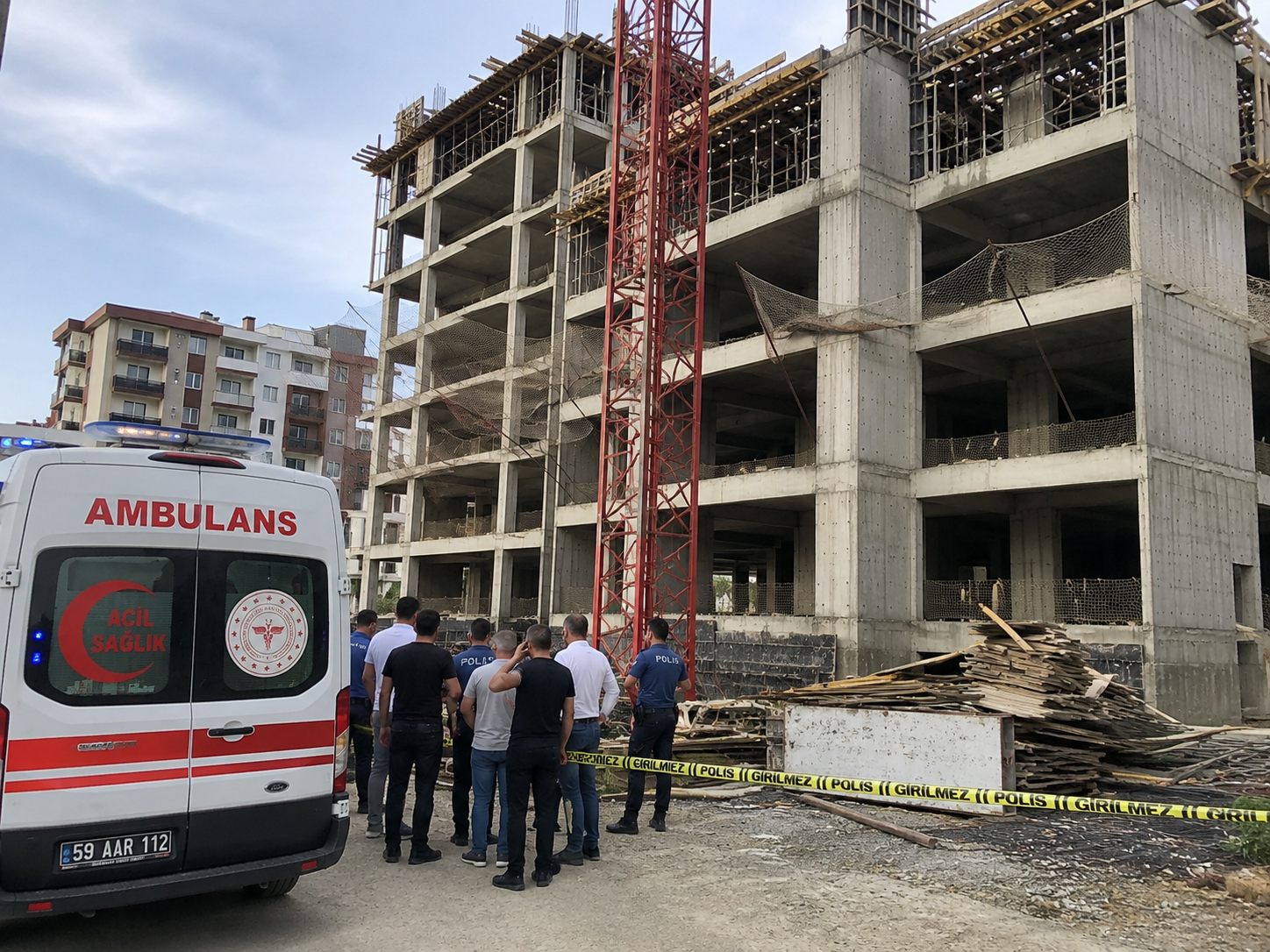 Çerkezköy'de inşaatta ölüm: 6'ncı kattan düştü