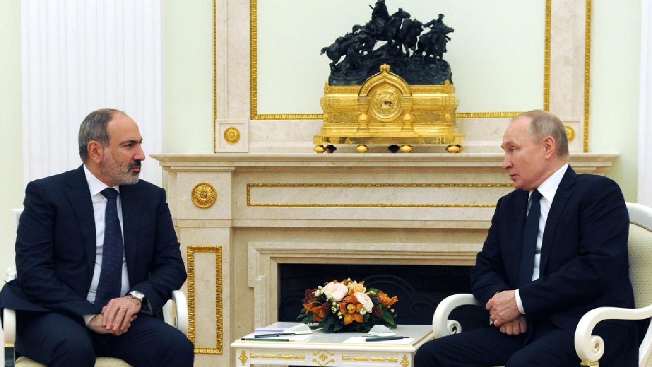 Putin ile Paşinyan görüşecek: Gündemde Ermenistan’ın AB hedefi var
