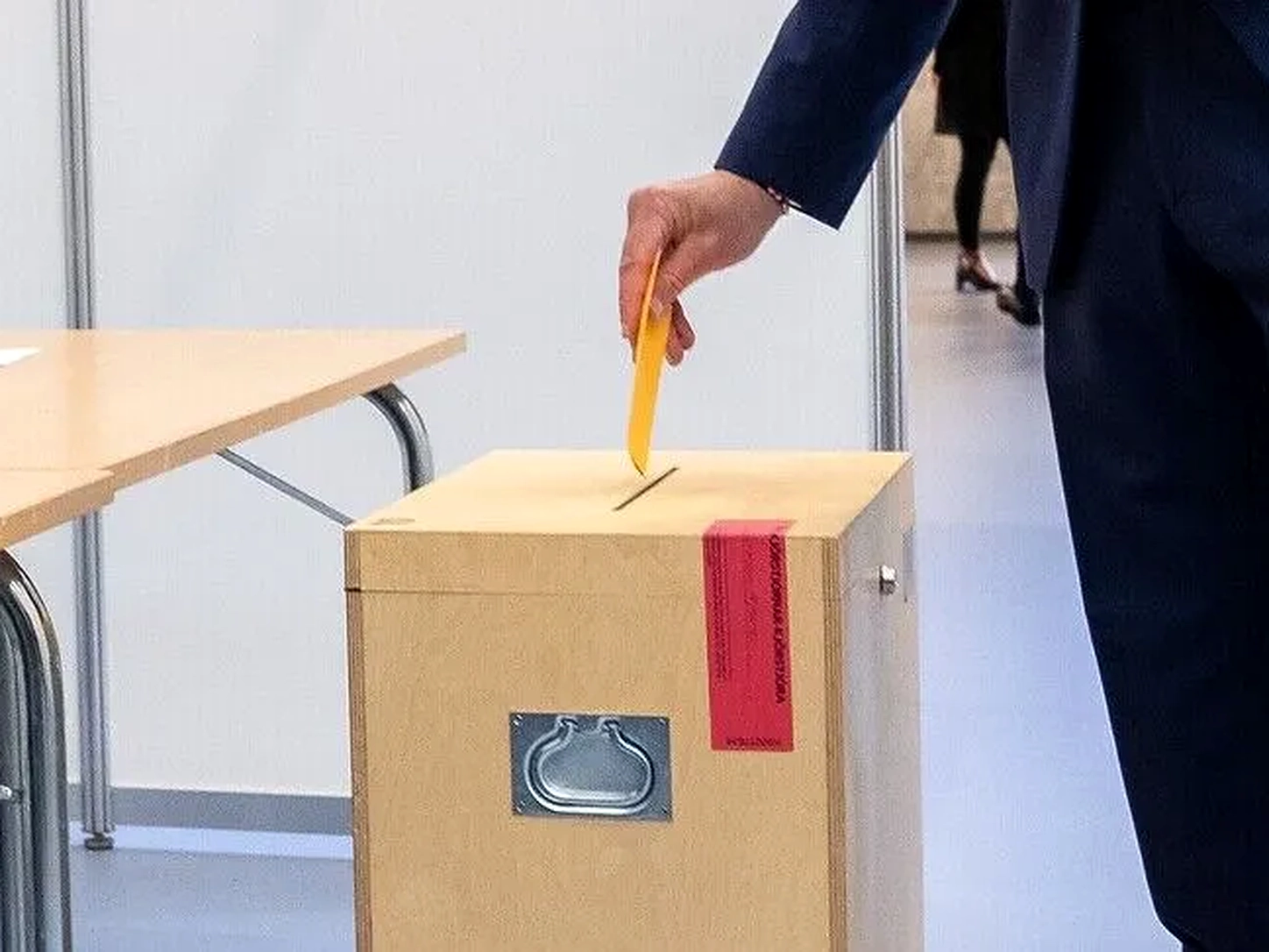 İzlanda’da AB referandumu: Sandıkta başa baş yarış