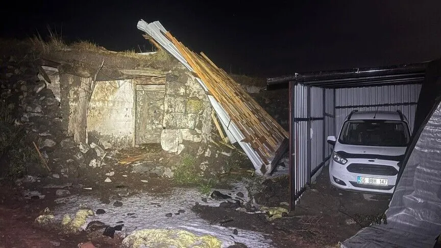 Şiddetli sağanak ve dolu Ardahan’ı vurdu