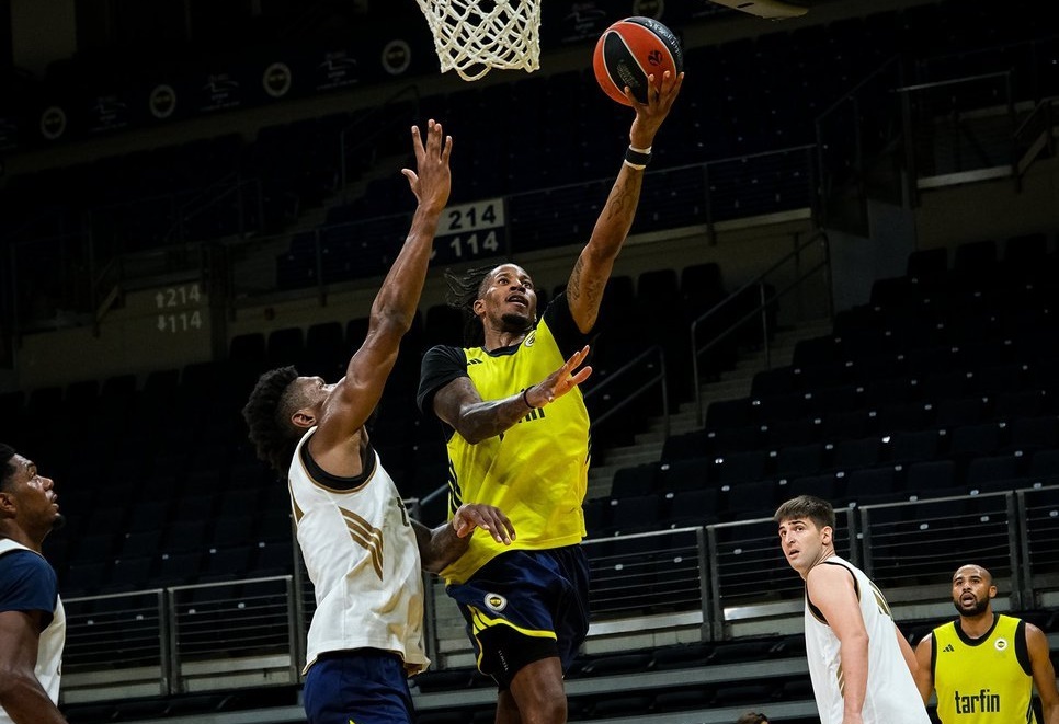 Körfez Basket, Fenerbahçe'yi mağlup ederek moral buldu