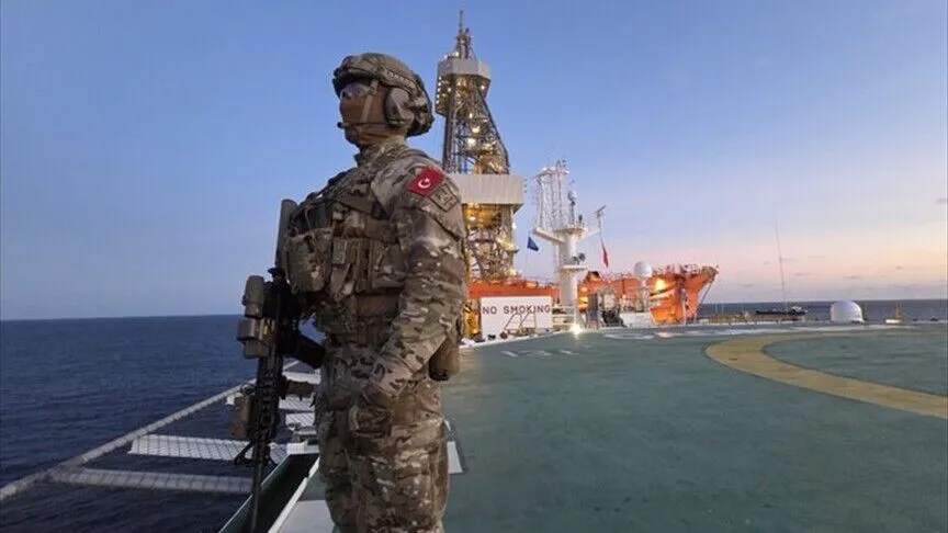 Türk Deniz Kuvvetleri Somali'de korsanları yenerek gemiyi kurtardı