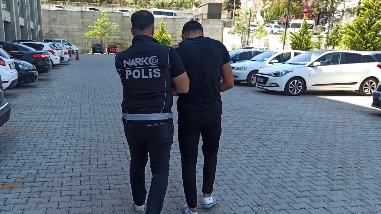 Sakarya'da uyuşturucu operasyonu: İki kişi tutuklandı