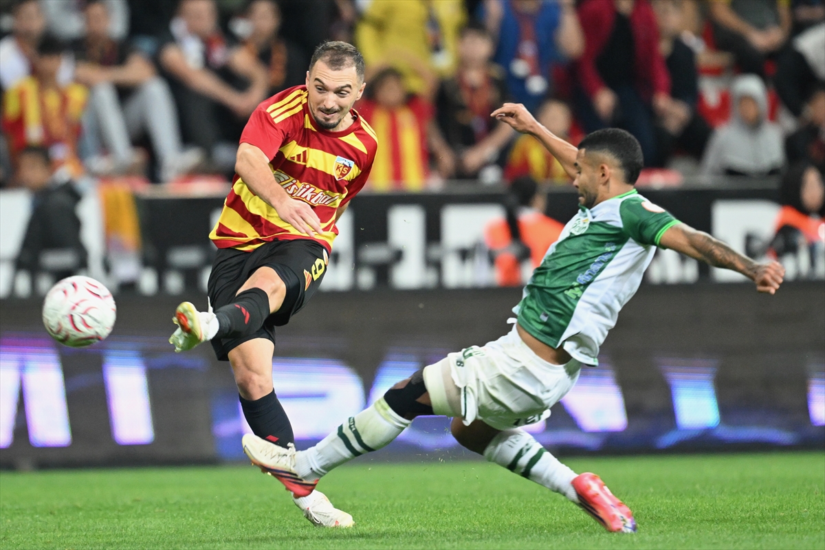 Bursaspor, Kayserispor'u yenerek 3 puanı aldı