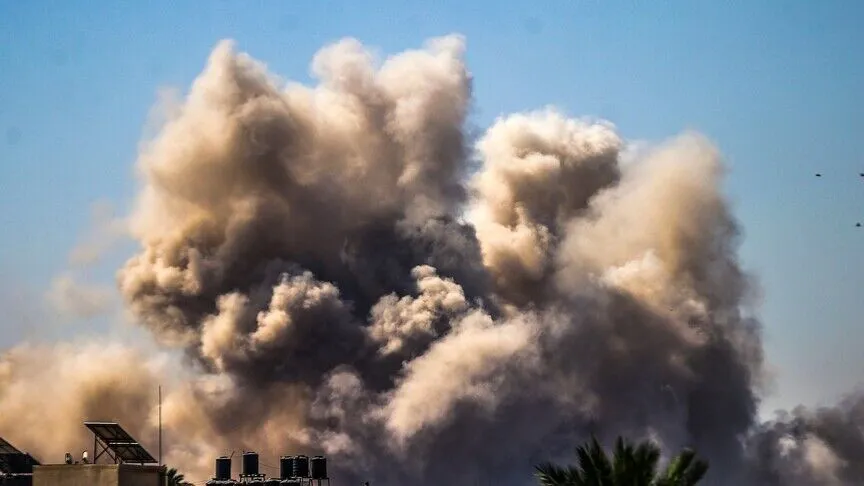İsrail ordusu Hula'daki yaşlı bakımevini bombaladı