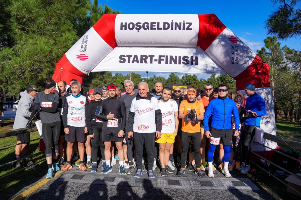 210 sporcu Ümraniye'de kıyasıya mücadele etti