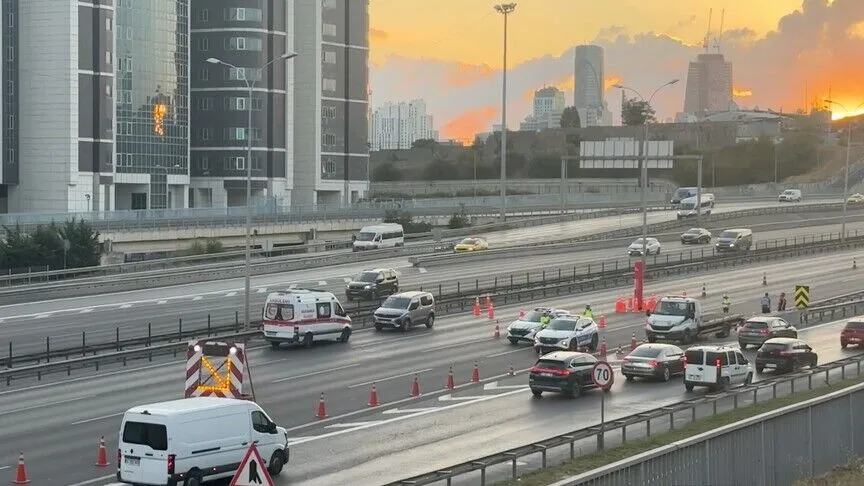 Yol yapım çalışmaları nedeniyle bazı yollar trafiğe kapatıldı