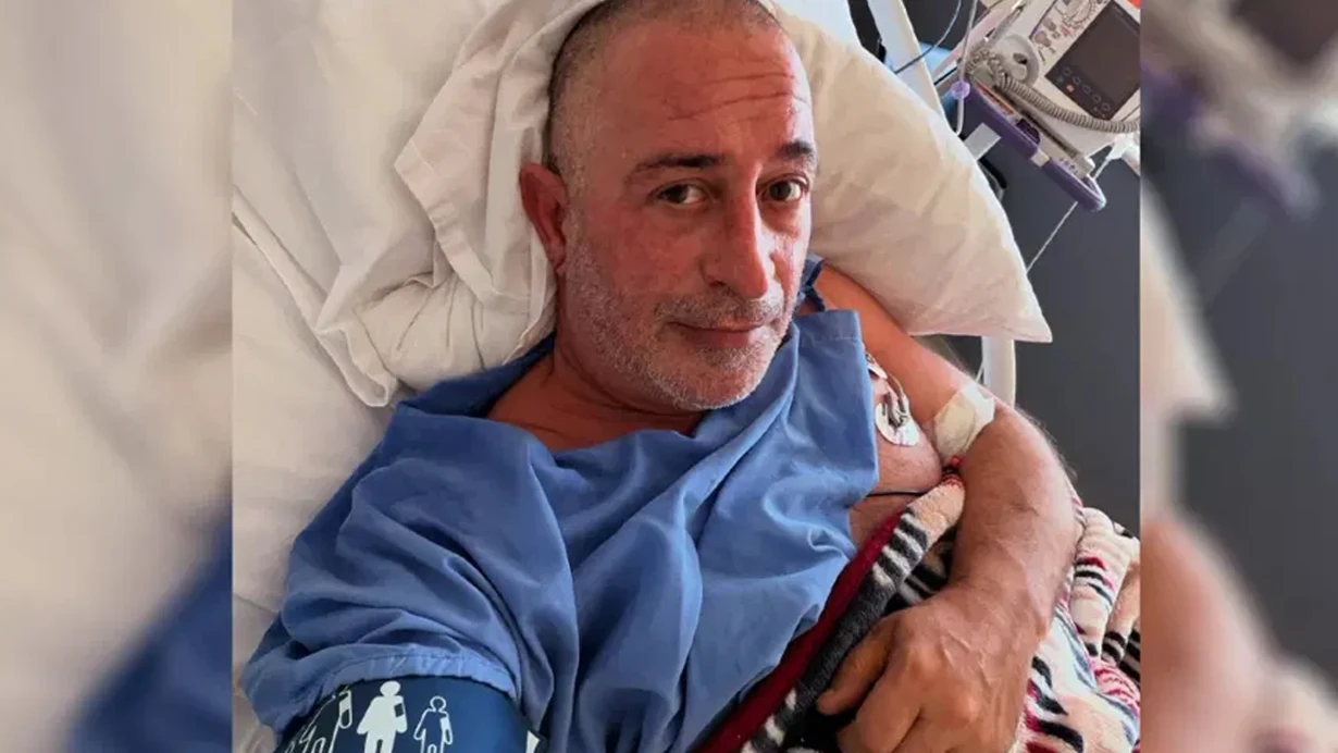 Cem Yılmaz hastane odasından paylaştı: "Kötü bir gün geçirdim"