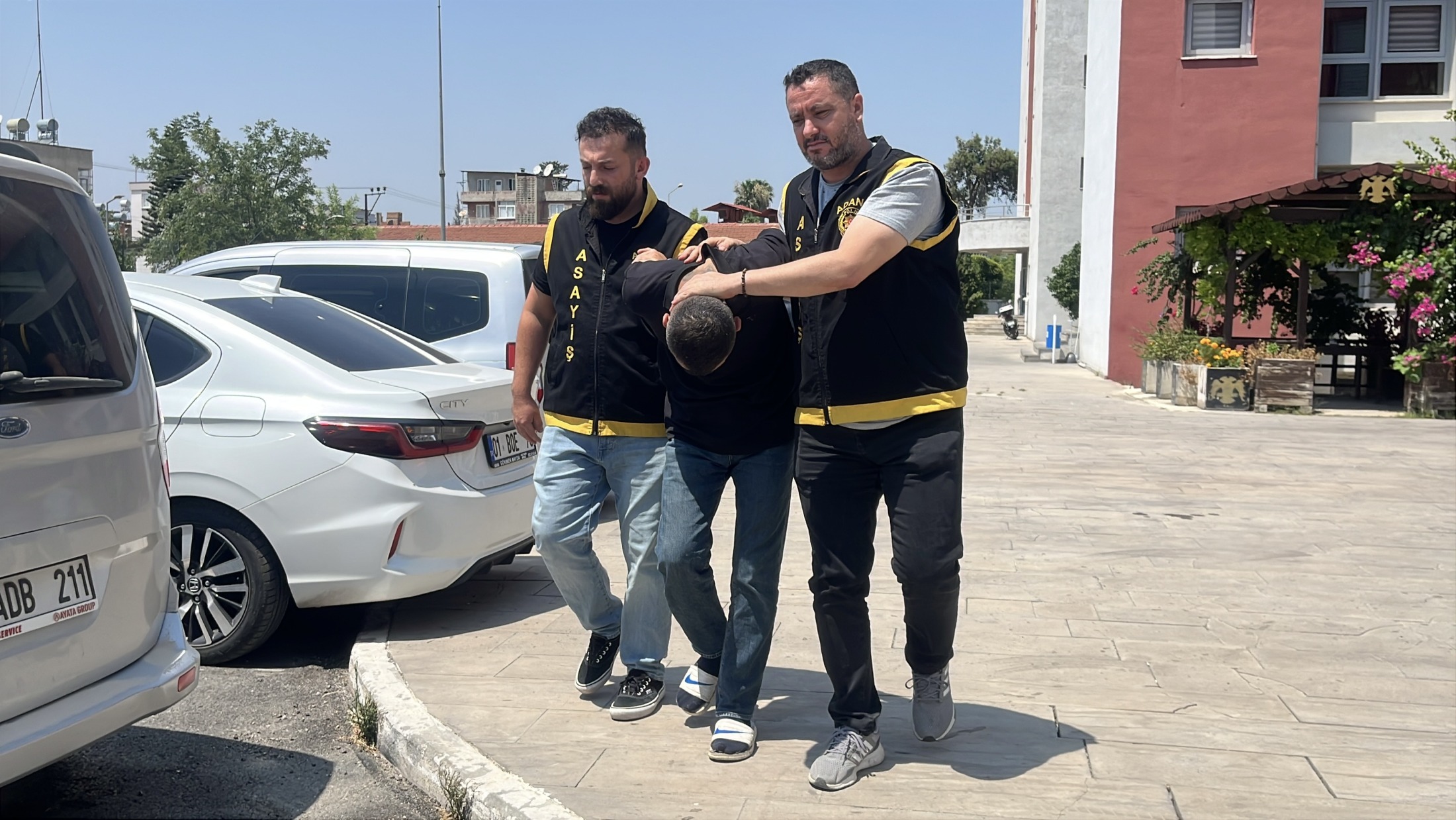 Adana'da şok soygun: 100 çeyrek altın böyle çalındı