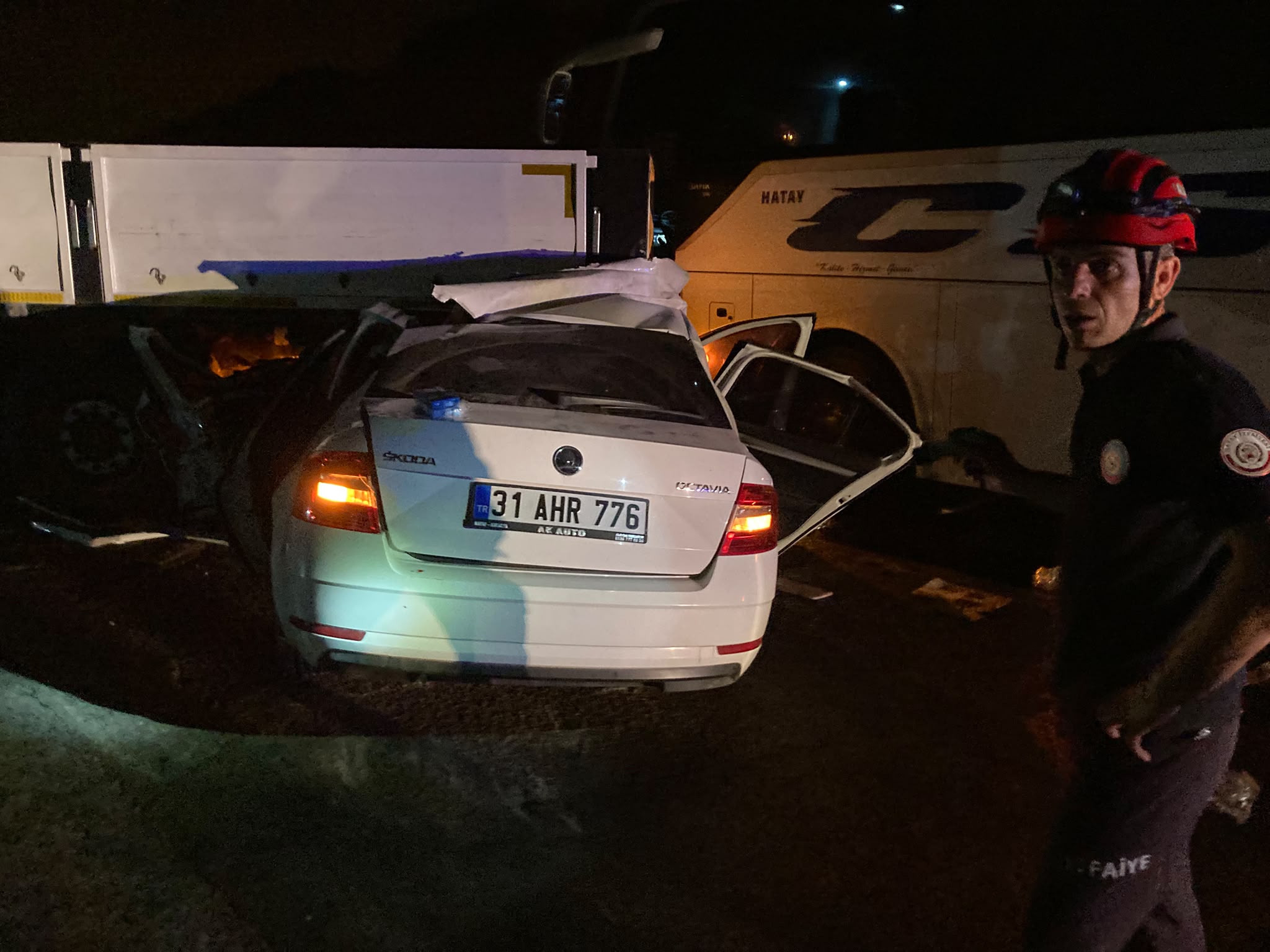 Hatay'da korkunç kaza: 2 kişi yaşamını yitirdi