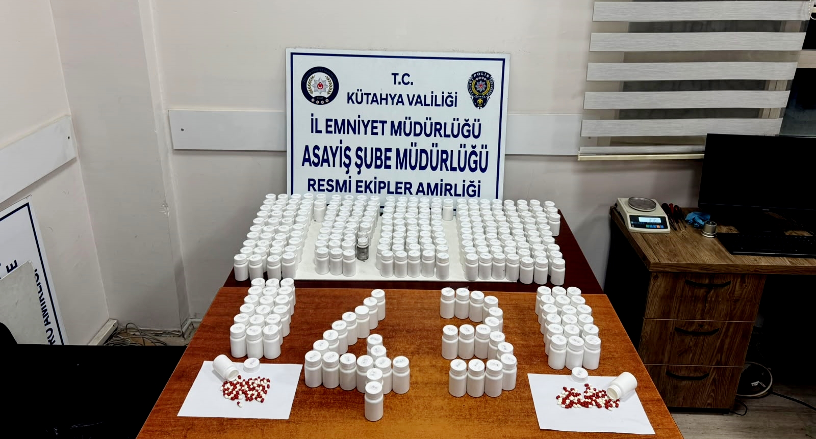Kütahya'da uyuşturucu sevkiyatı önlendi: 4 zanlı yakalandı