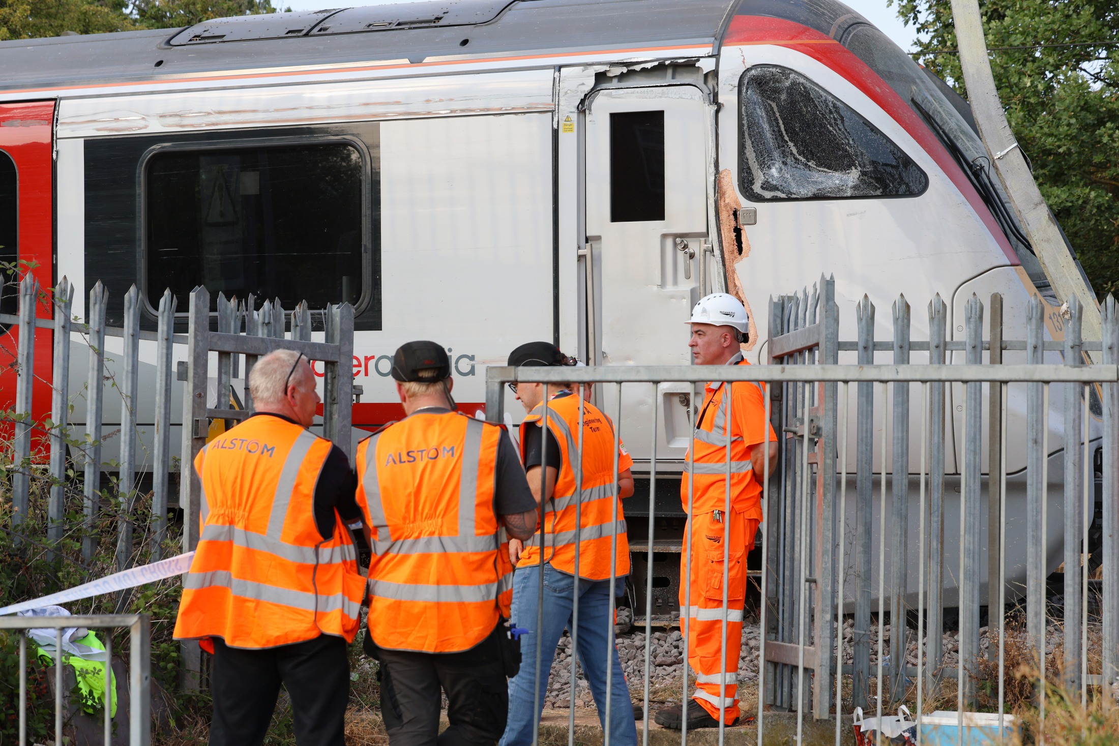İngiltere'de 20 yaralıdan bir gün sonra yeni tren kazası