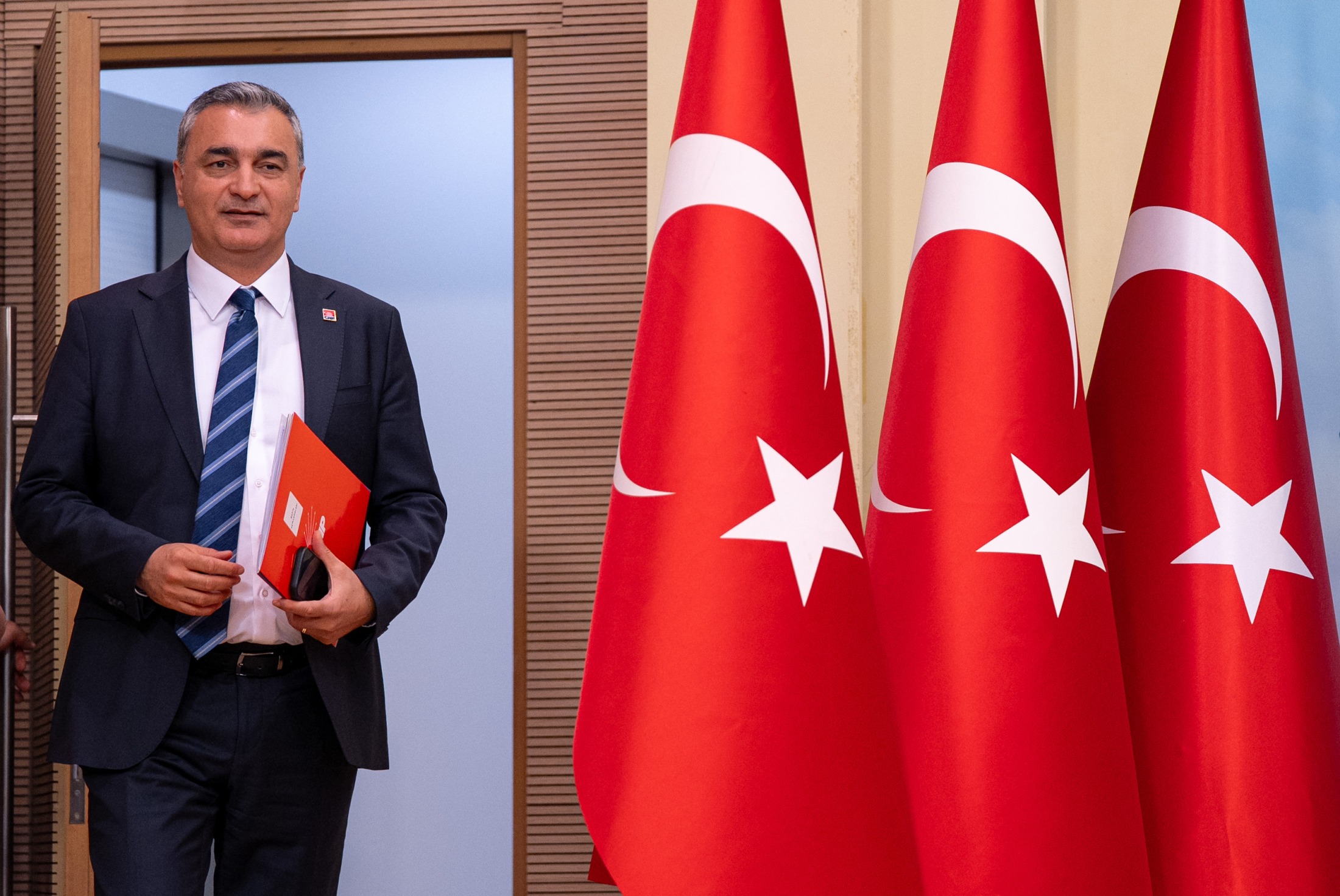 Müslim Sarı: Deniz Milli Parkı kararını destekliyoruz