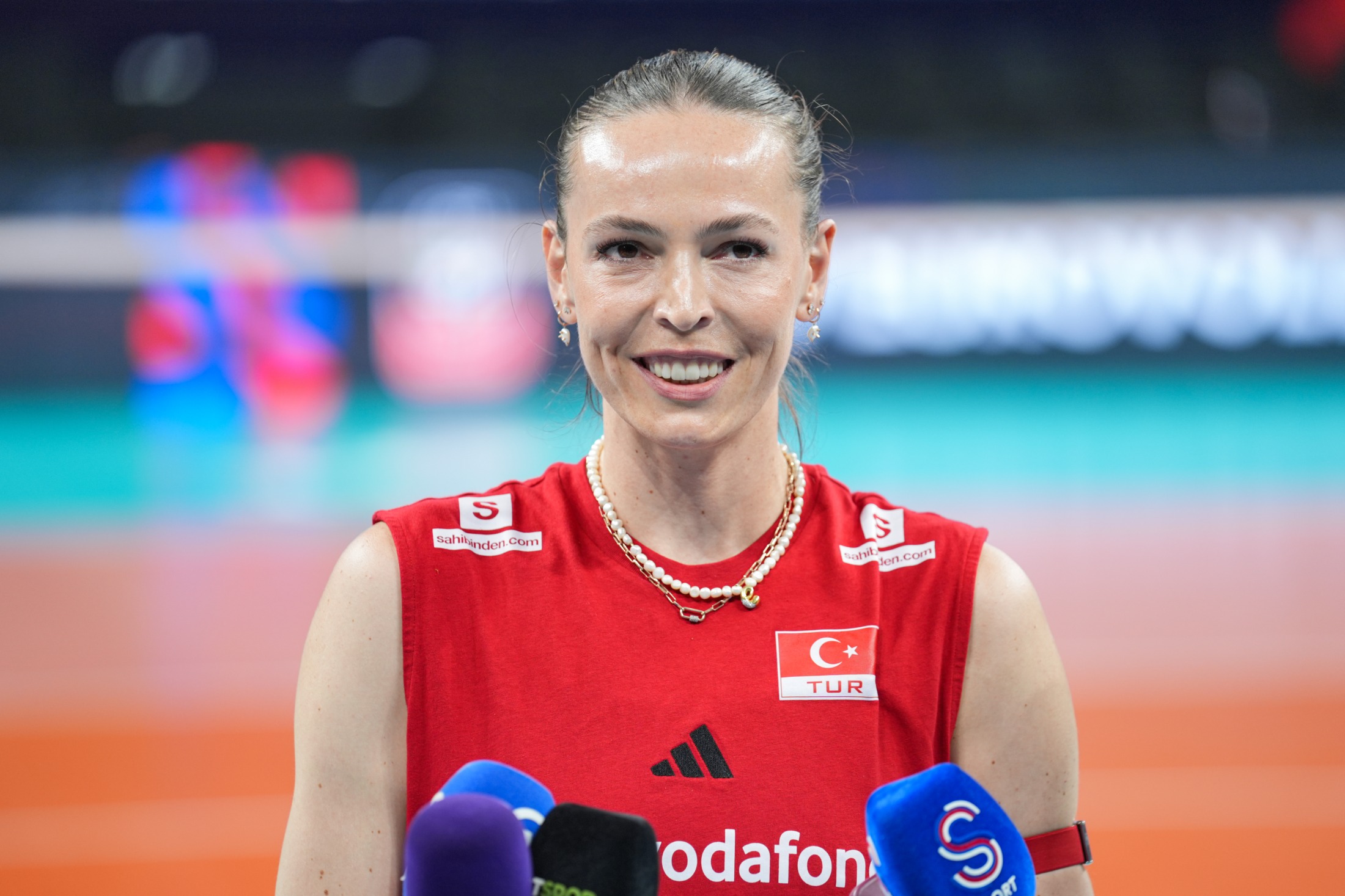 Kadın Voleybol Milli Takımı, Makedonya'yı 3-0 yendi