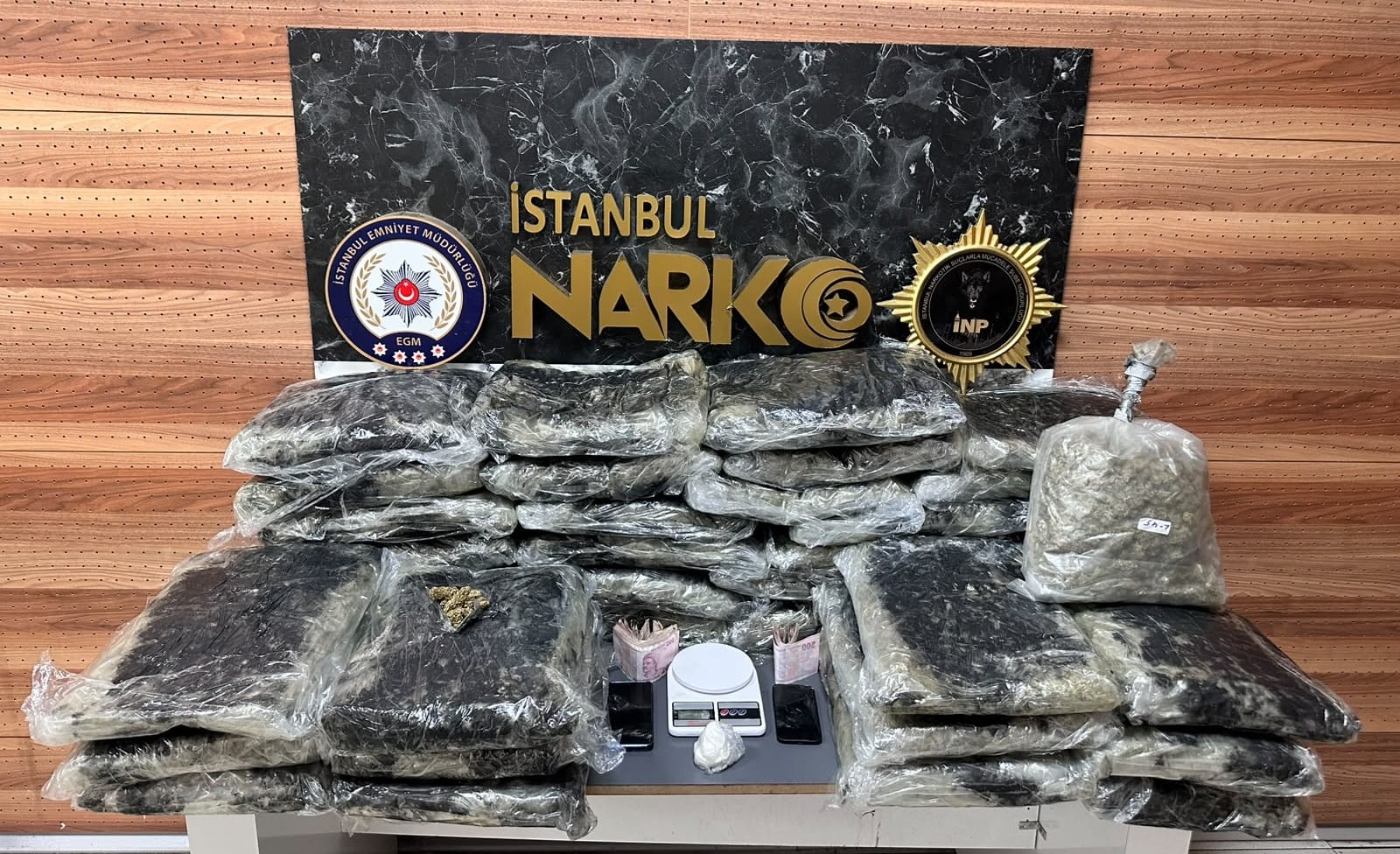 Samsun'da uyuşturucu operasyonu: 12 zanlı yakalandı