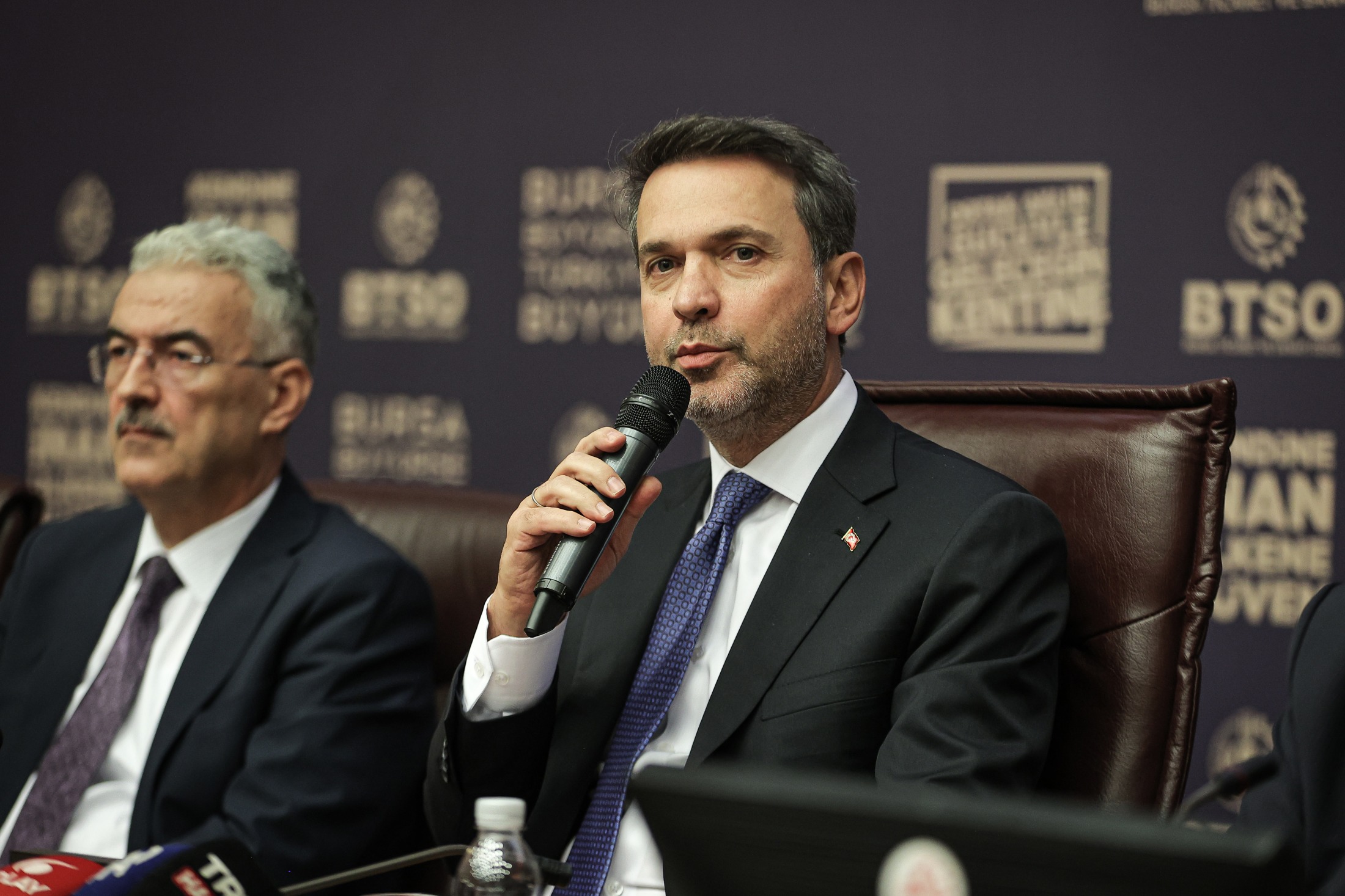 Bayraktar açıkladı: 2035’te rüzgar ve güneşte 120 bin megavat hedefi