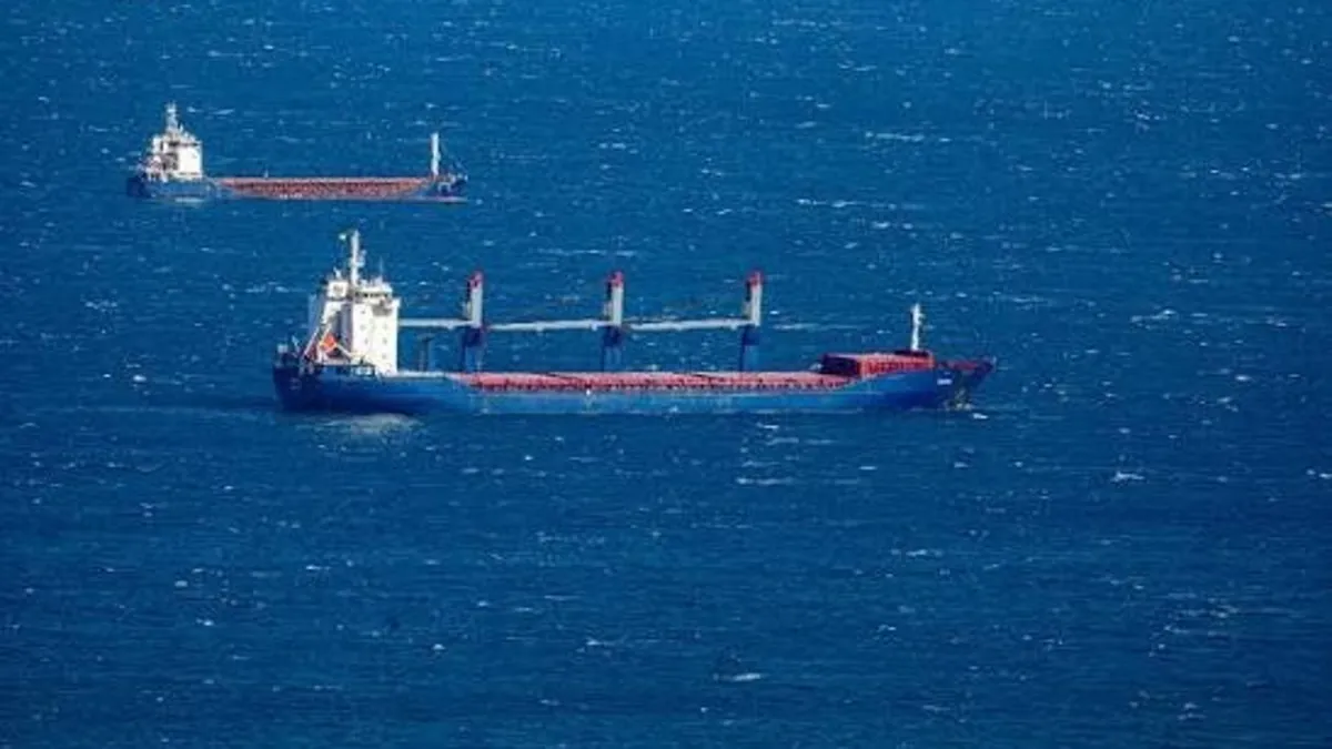 Silivri açıklarında gemiler çarpıştı! 10 kişilik ekip kayıp