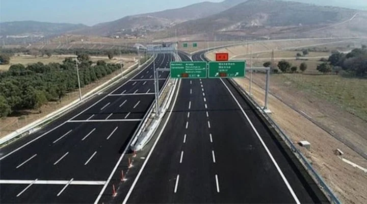 Yola çıkacaklar dikkat! Bu güzergahlarda trafik değişti