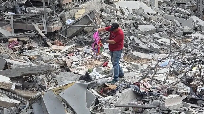 İsrail’den Nebatiye’ye yoğun bombardıman! Ev ve mezarlıklar harap oldu