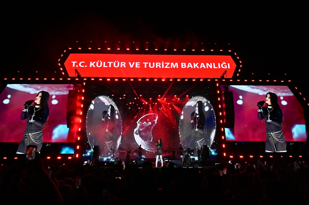 Kültür Yolu Festivali Çanakkale’yi renklendirmeye devam ediyor