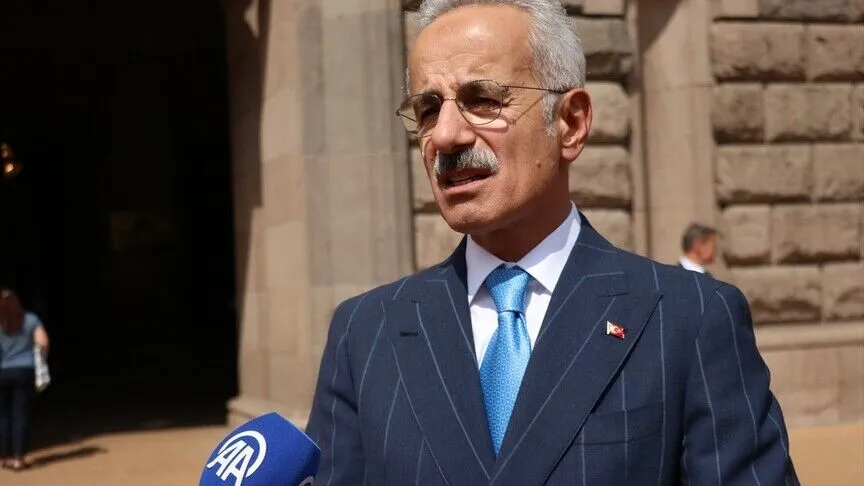 Bakan Uraloğlu İzmir'de 100 milyon dolarlık veri merkezini hizmete açtı
