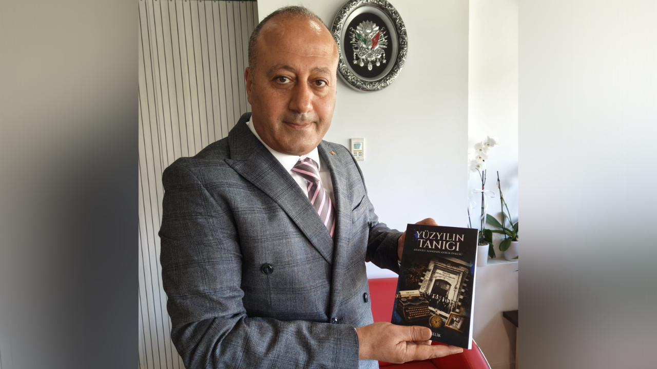 Atakan Çelik, “Yüzyılın Tanığı” ile Londra’dan ödülle döndü