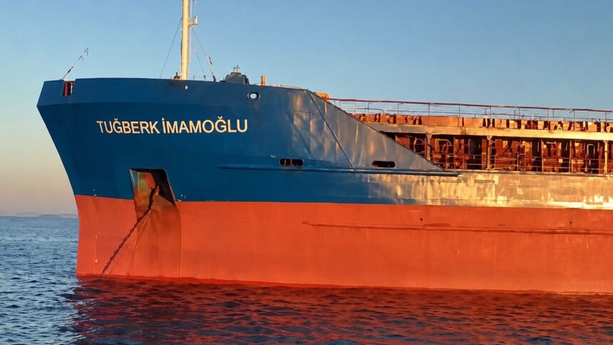 MSB duyurdu: Silivri açıklarında batan Tuğberk İmamoğlu gemisinde arama kurtarma 7/24 sürüyor