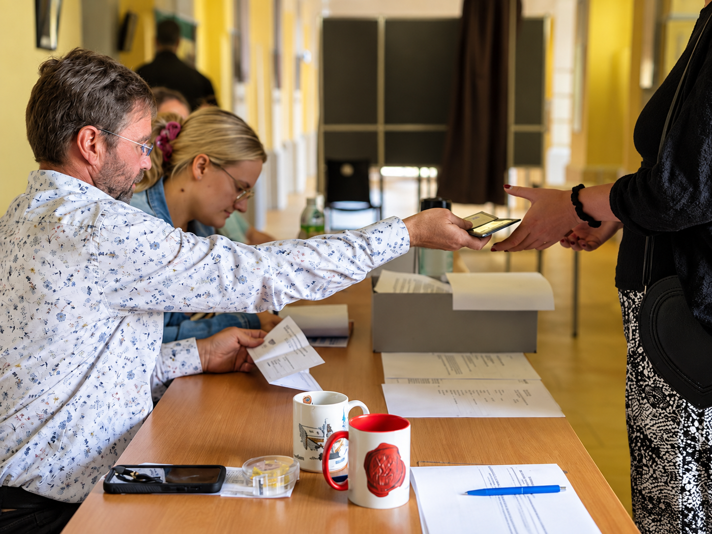 AfD yüzde 44,5 ile seçim zaferine ilerliyor
