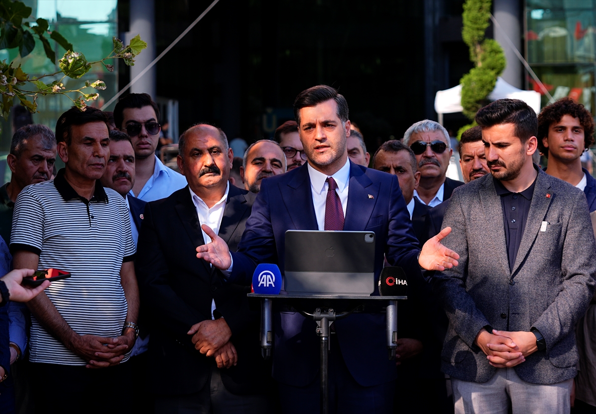 Cumhur İttifakı Üsküdar Meclisi’ni protesto etti, oturum ertelendi