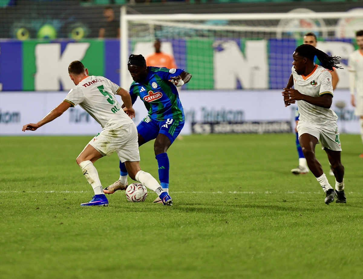 Rize’de tek gol yetti: Alanyaspor 3 puanı kaptı