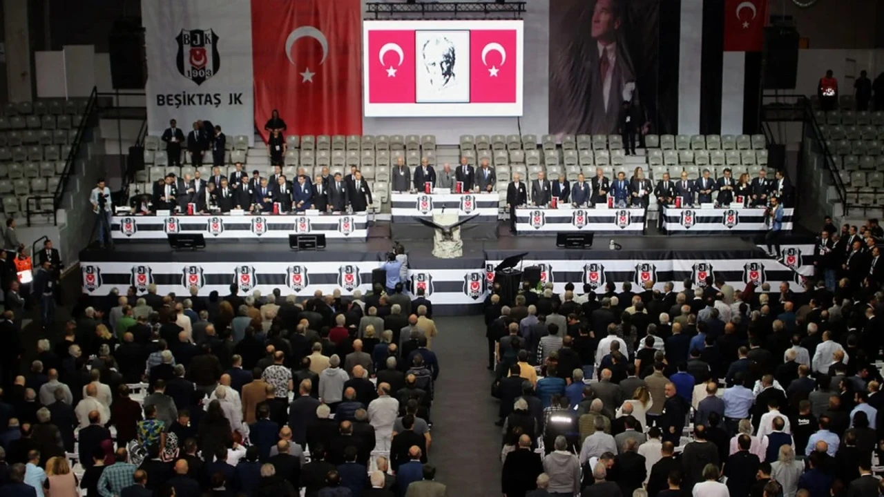 Beşiktaş’ta sandık kararı: Olağanüstü genel kurula gidiliyor