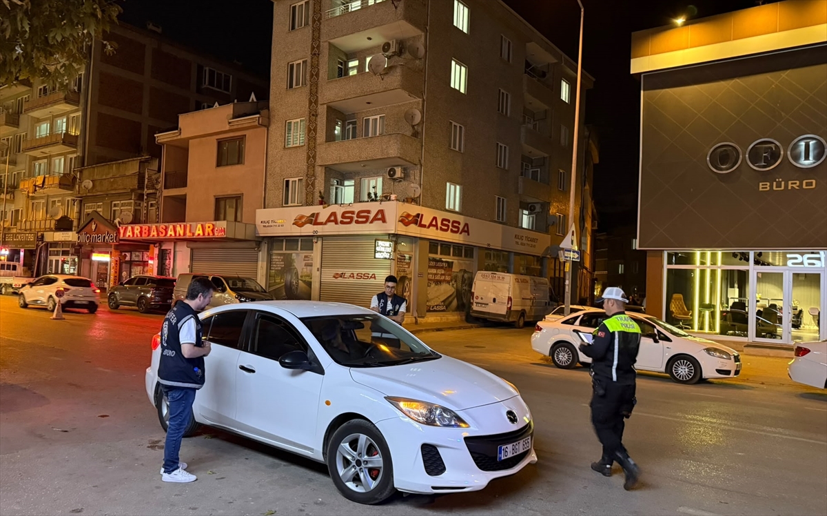 İnegöl’de geniş çaplı denetim: 13 sürücüye 42 bin lira ceza
