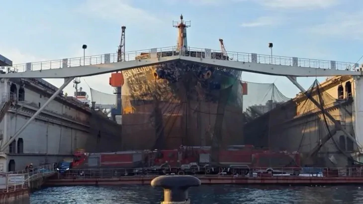 Çin’de kargo gemisi yangını: Çok sayıda ölü var