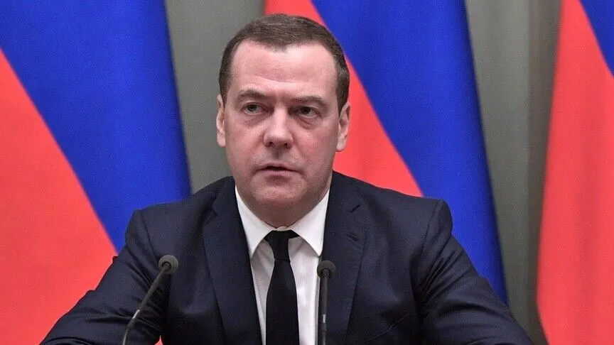 Medvedev’den kritik açıklama: Birkaç adım kaldı